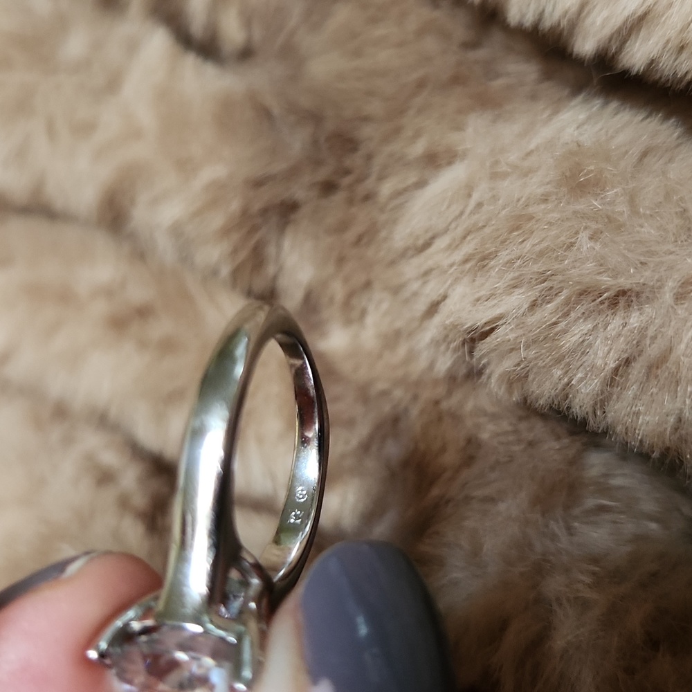 Moissanite Ring - image 5